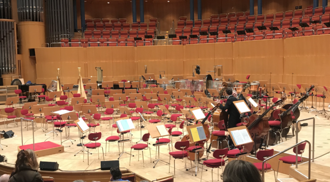 „Acht Brücken | (Neue) Musik für Köln” in der Philharmonie mit dem WDR Sinfonieorchester fulminant eröffnet