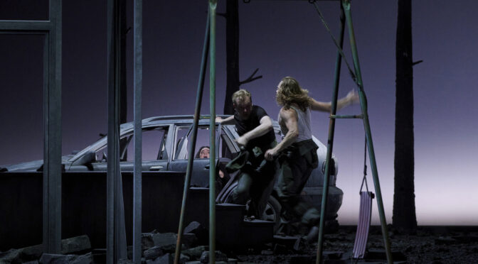 „Die ersten Menschen“ sind die letzten! Rudi Stephans einzige Oper erlebt in der Regie von Tobias Kratzer in Frankfurt eine grandiose Neuinterpretation